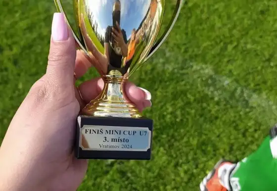 Ml. přípravka a školička vyrazili do Vratimova na FINIŠ CUP