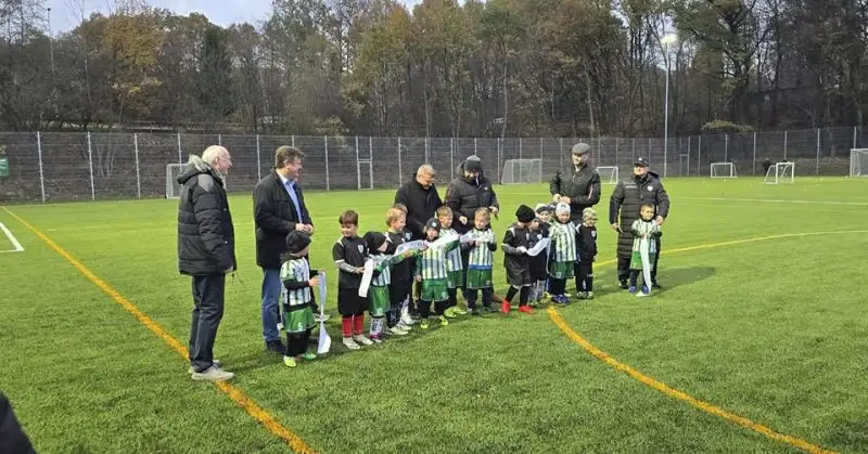 Slovan se dočkal, 15. listopadu bylo slavnostně otevřeno hřiště s umělou trávou!